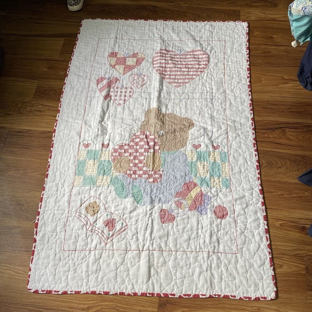 Vintage Handmade Embroidered Baby Quilt Blanket wall hanging‎ 37” X 58” Bear